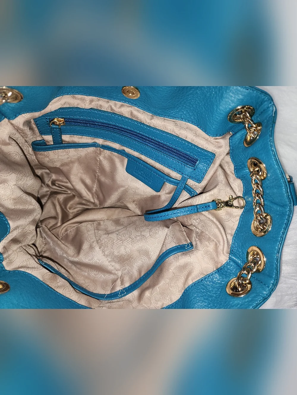 Michael Kors Pebbled Leather, Teal Blue Handbag, Gold Hardware, Medium - Picture 6 of 9